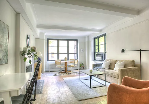 Sold by Compass | media 1