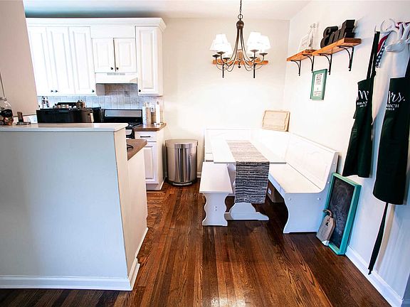 4th image of 19 Edwards St APT 2E