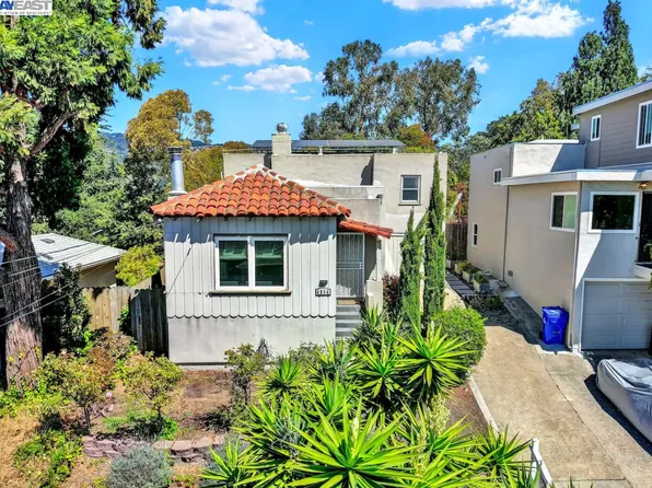 4514 Fairbairn Ave, Oakland, CA 94619
