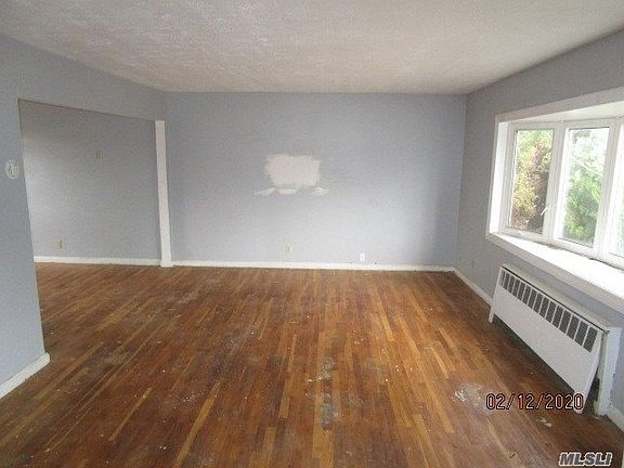 3rd image of 882 Janos Ln