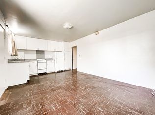 812 Olokele Ave #B, Honolulu, HI 96816