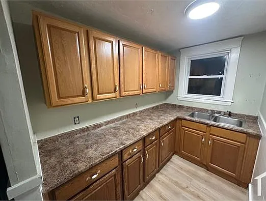 448 Hamilton St #B — Photo 11