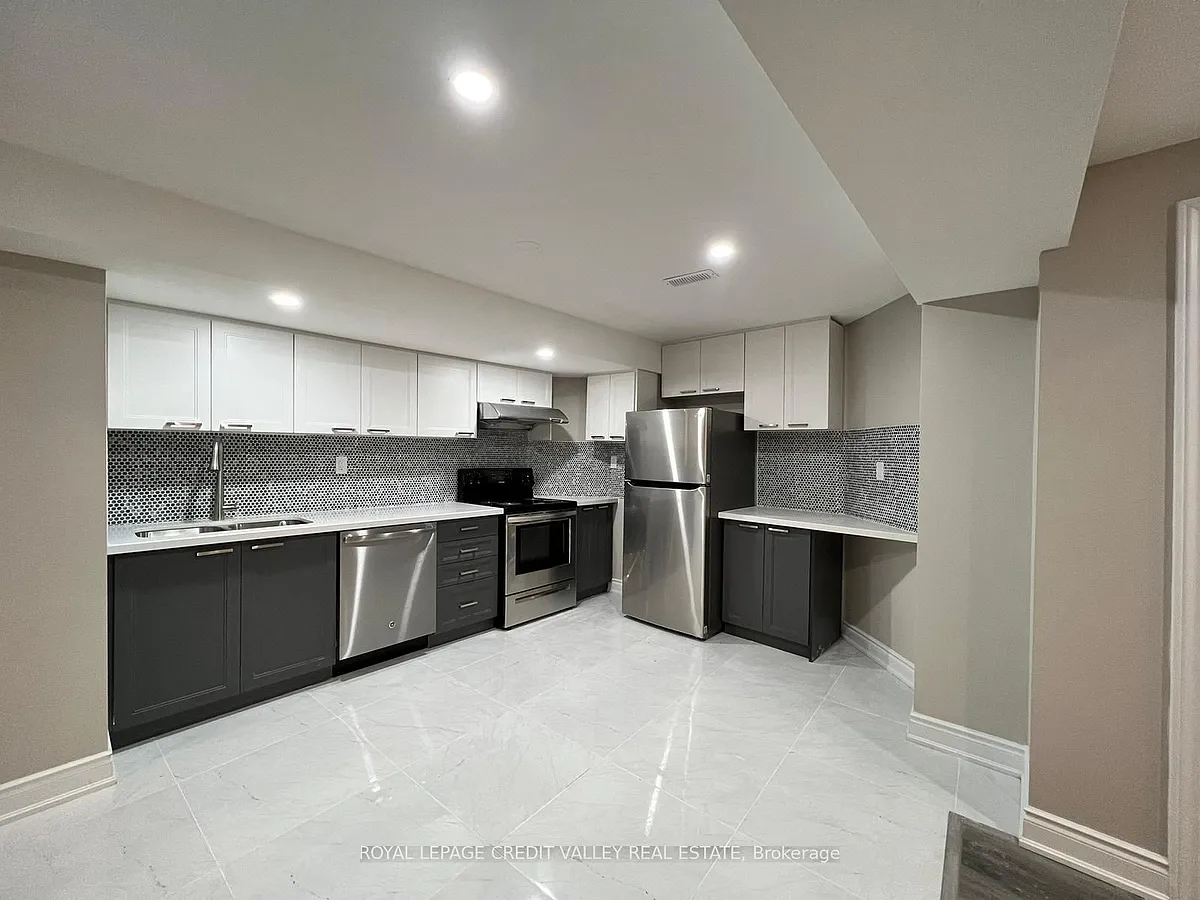 Building Photo - 62 Eagleridge Dr