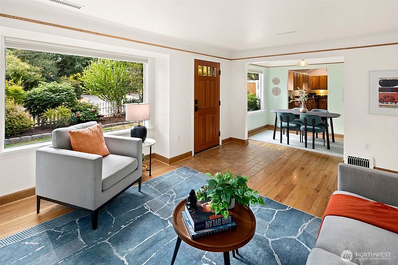 4th image of 10708 17th Avenue NE