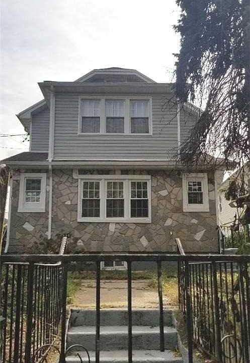 1st image of 193-26 Woodhull Ave