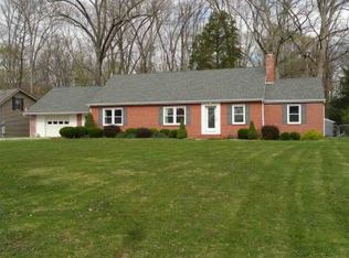 6341 Aracoma Dr, Huntington, WV 25705