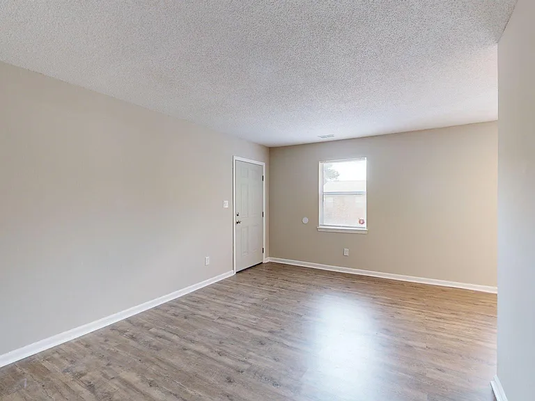 3002-3005 Caldwell Ct — Photo 19