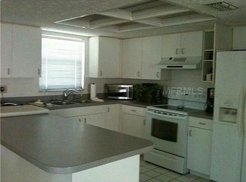 3rd image of 206 N Mobley St
