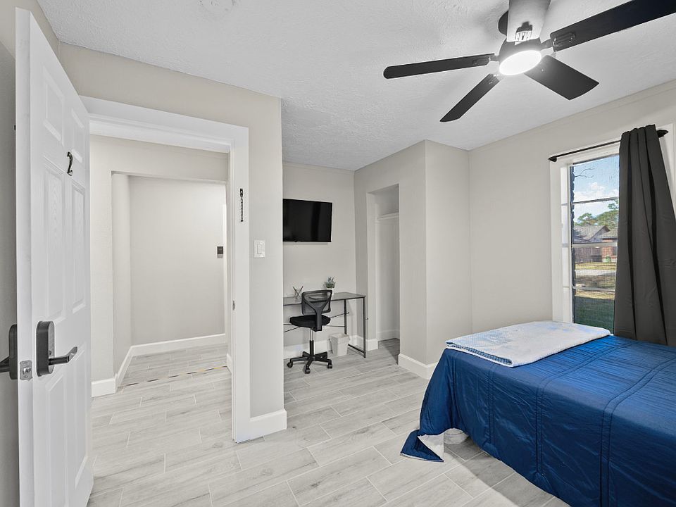 Private bedroom in a coliving home