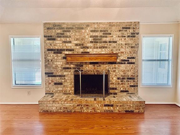 3rd image of 4912 Ledgestone Dr
