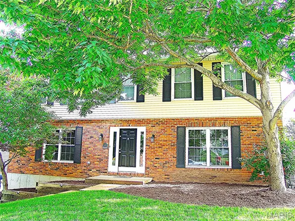 850 Ivy Trce, Ballwin, MO 63021