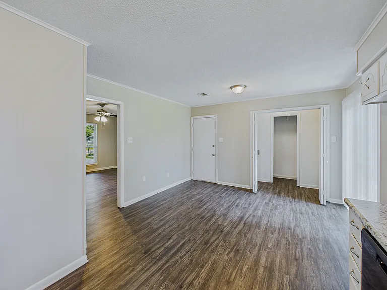 802 Towering Oaks-15_07152026