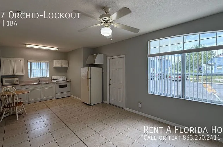 627 Orchid Lockout — Photo 2