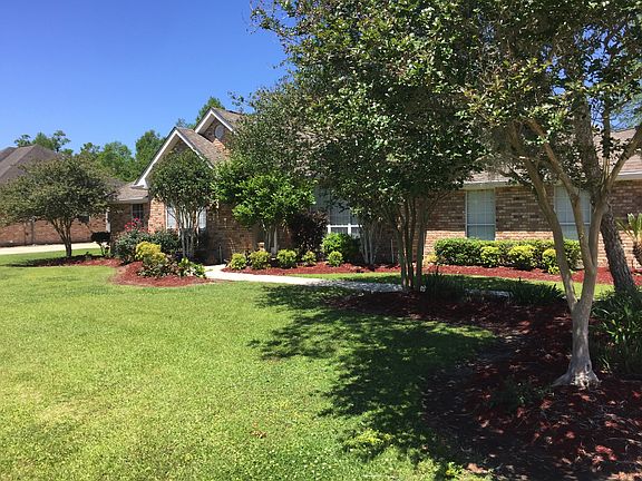 Front: Mature Landscaping