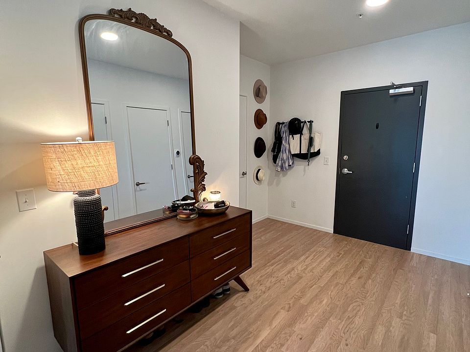 1st image of 806 Olympic St #508