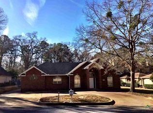704 Chimney Rock Dr, Tyler, TX 75703