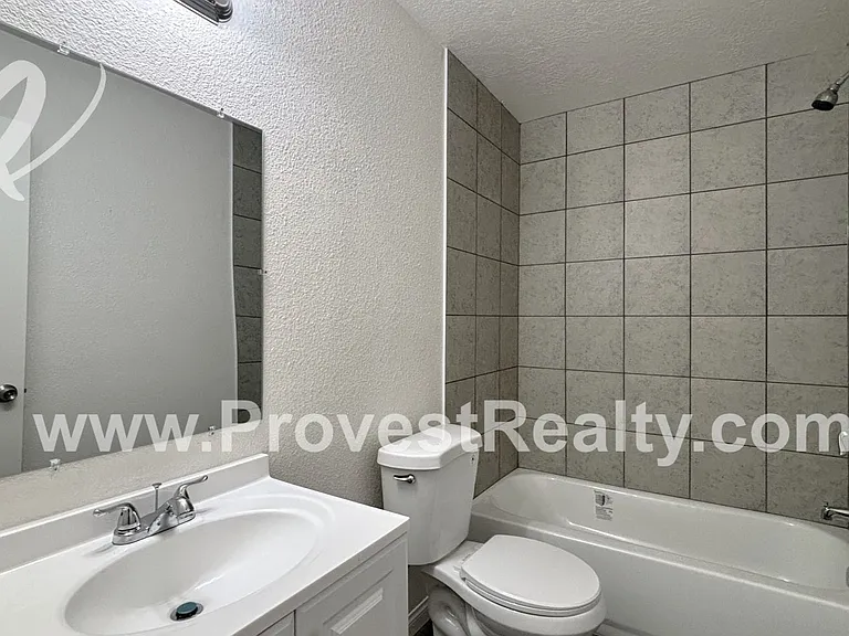 Freshly Modernized 1-Bed, 1-Bath Apartments in Adelanto!! — Photo 20