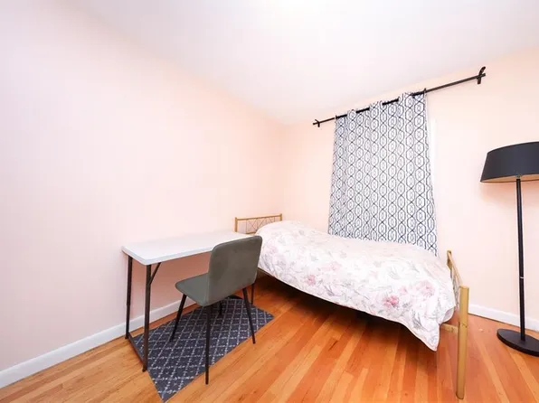 2202 Burnett Street image 21 of 45