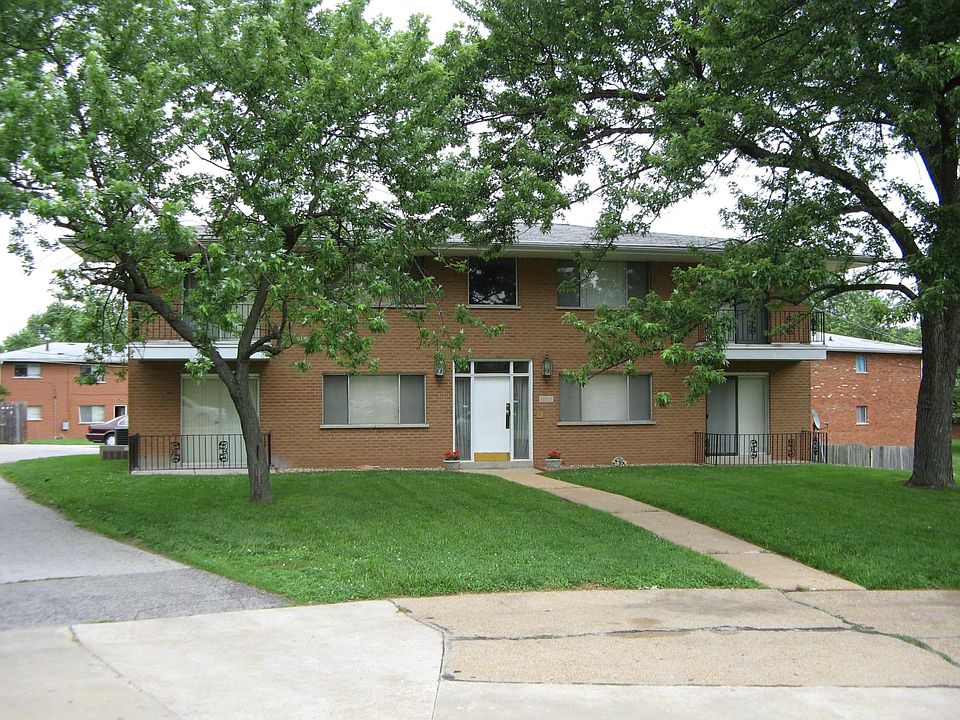 1st image of 10115 Chaucer Ave APT 4