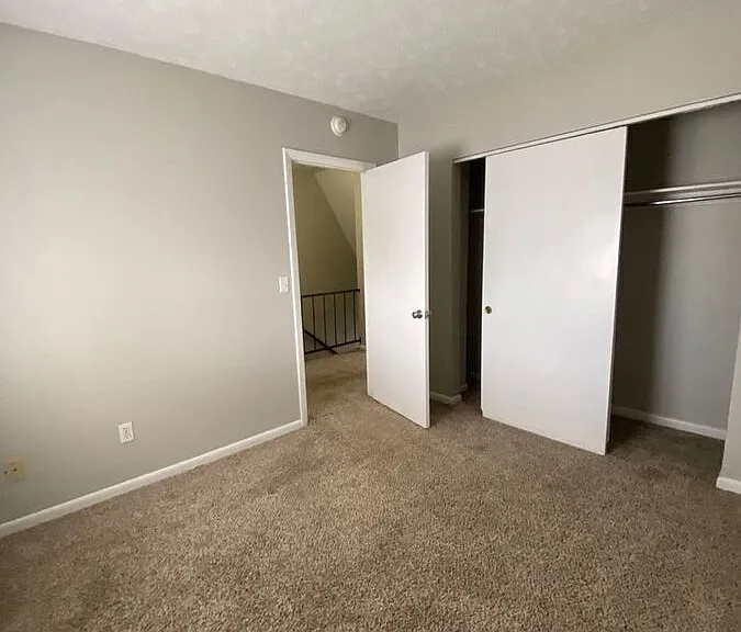 1492 Indianola Ave #7 — Photo 17