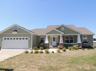 14 Delaware Ct, Bethalto, IL 62010