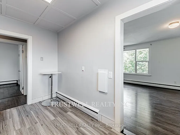 105 Mary St E #3 — Photo 9
