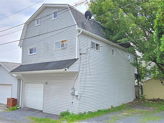 5th image of 438 Bridge St