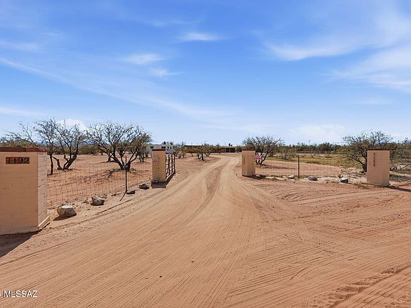 3rd image of 7192 S Marstellar Rd