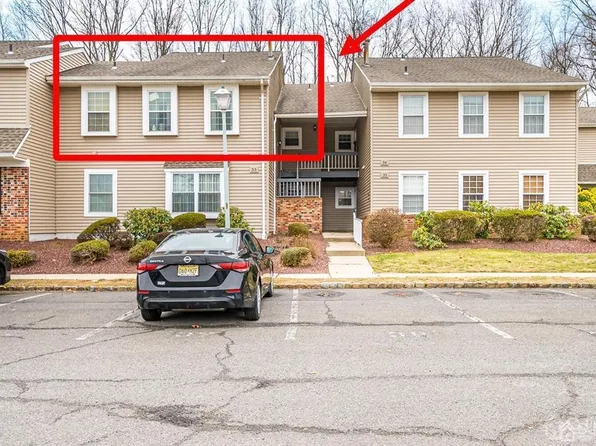 34 Lane Ct, Old Bridge, NJ 08857