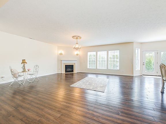 5th image of 11948 Avedon Way