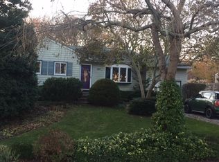 190 Audwin Dr, Islip Terrace, NY 11752
