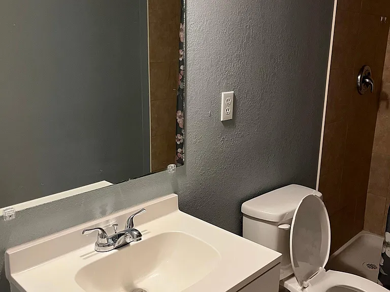80 Hillcrest Cir #1 — Photo 9