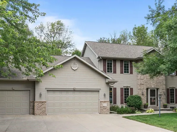 W6158 Wild Cherry Ct, Menasha, WI 54952