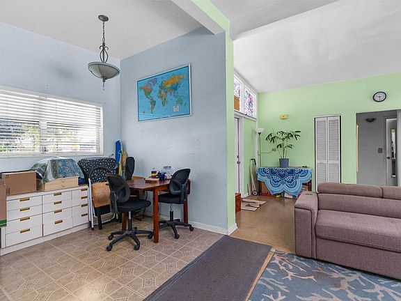 5th image of 230 NE 42nd Court