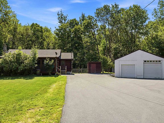 3rd image of 133 Mountain View Road