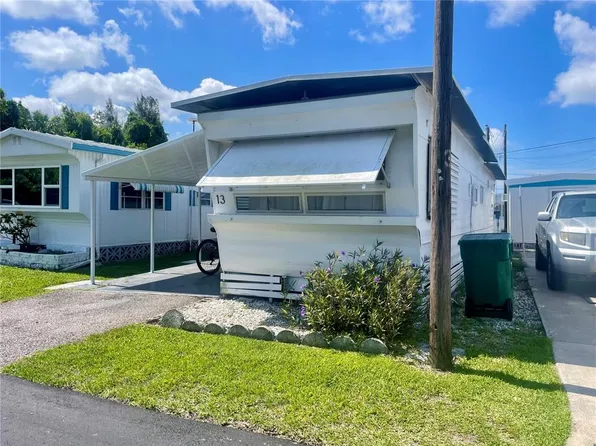 13 Tennessee St, Palmetto, FL 34221