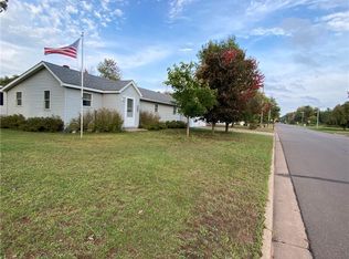 7686 S Shore Dr, Siren, WI 54872