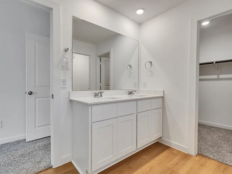 9011 Serene Haven Ln — Photo 11