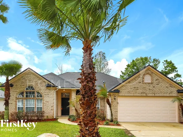 5372 Chestnut Lake Dr, Jacksonville, FL 32258