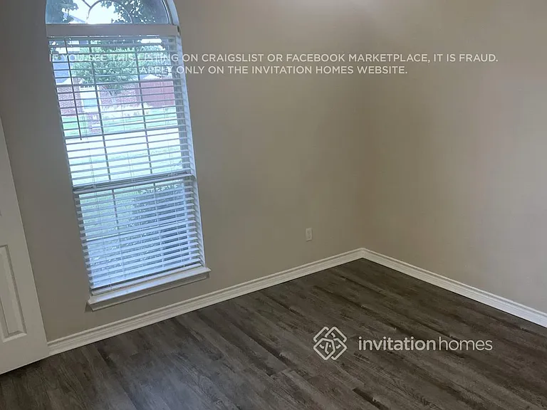 2105 Nugent Dr — Photo 6