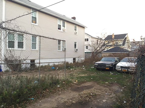 2nd image of 4-18 Beach 38 St