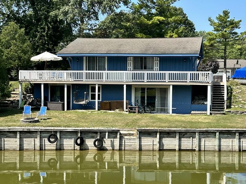 1st image of 4360 Chippewa Dr