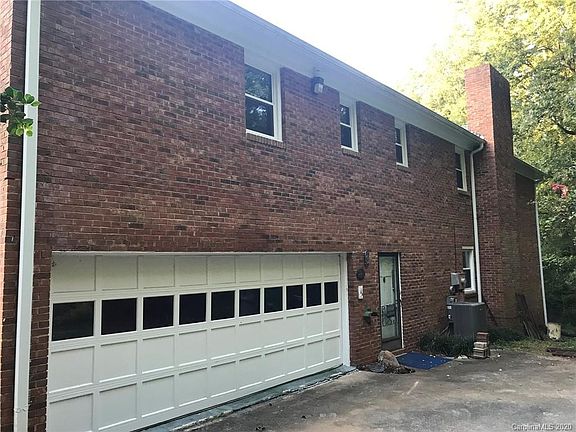 3rd image of 207 Kimrod Ln