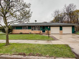 1607 Concord Ln, West Bend, WI 53095