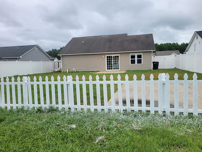 209 Meadowlark Ln — Photo 38
