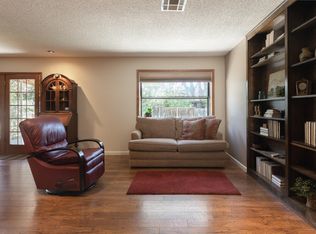 2565 Rainbow Ln, Redding, CA 96002