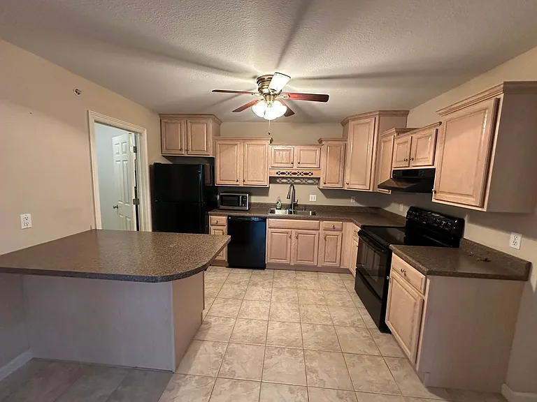 3649 Indian Run Dr #7 — Photo 11