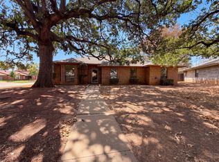 5126 Eagle Nest Dr, Arlington, TX 76017