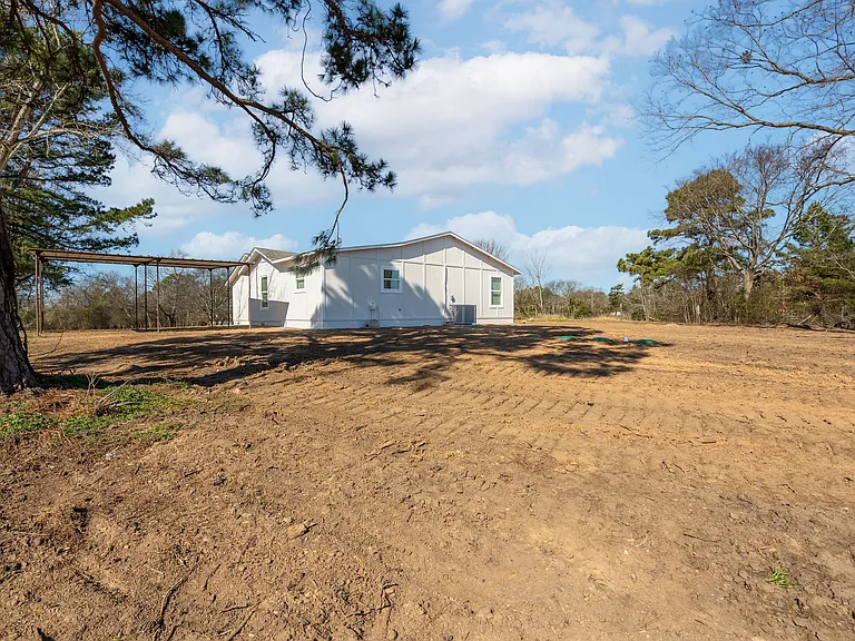 6306 FM 144 N — Photo 6