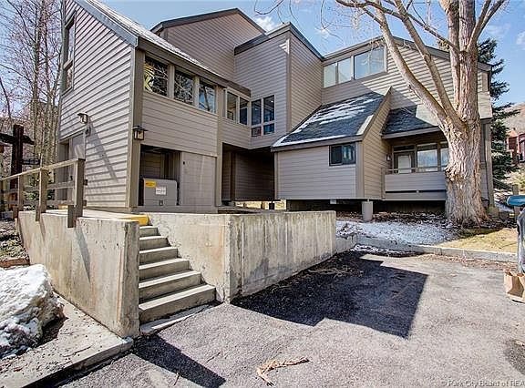 2nd image of 1700 Three Kings Dr #32